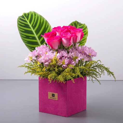 صورة بوكس مخمل ورد